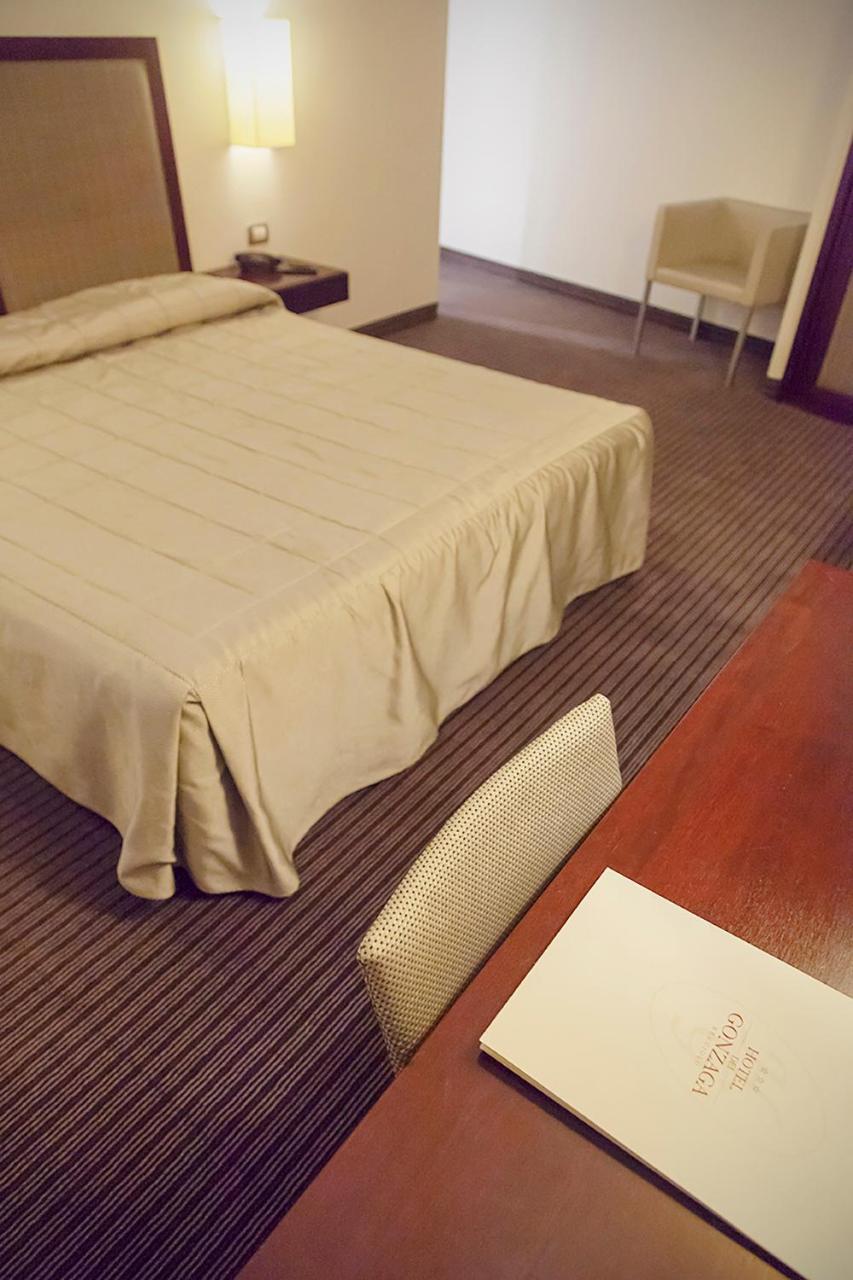 Hotel Dei Gonzaga Reggiolo Dış mekan fotoğraf